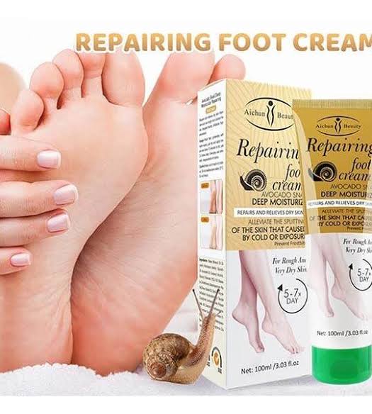 Aichun Beauty Snail Foot Repairing Cream